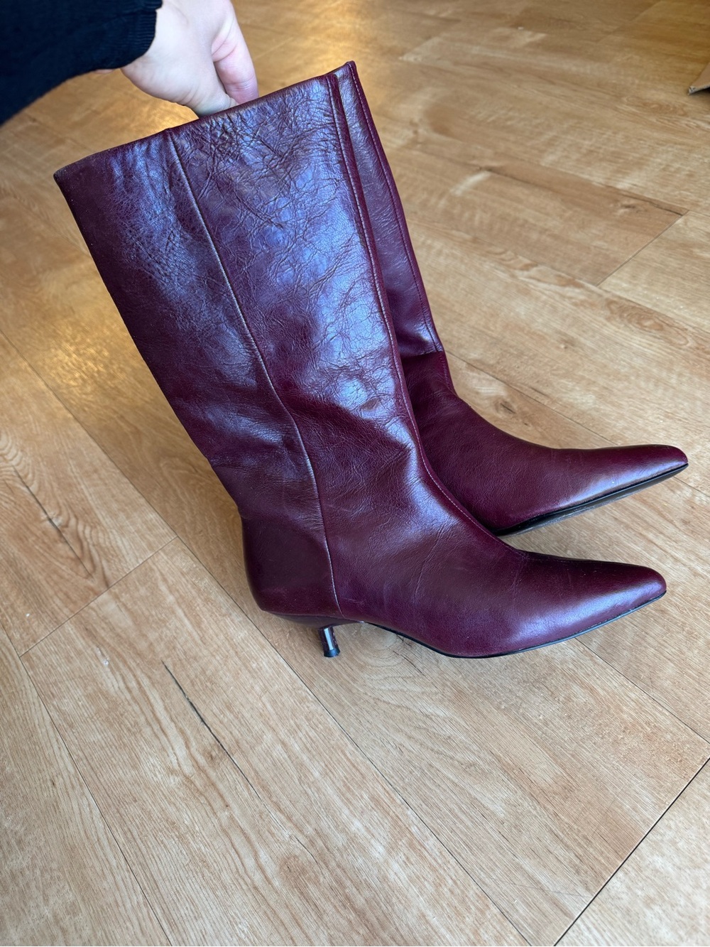 MNG Women's Kitten Heel Pointed-Toe Leather Boots - Burgundy